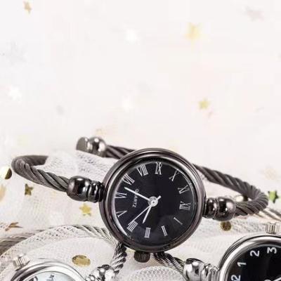 China Fashion Women's Stopwatch Watch Vintage Designer Simple Elegant Number Female Bracelet Clock Drop Shipping Ladies Wrist Watches for sale