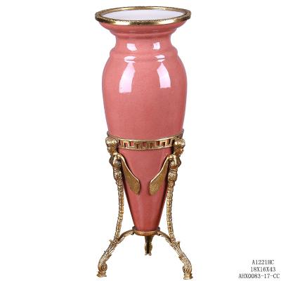 China New Design Home Decor Antique Bronze Hand Painted Red Porcelain Vase Vase for sale