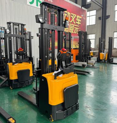 Cina 1 tonnellata di 1000 kg di stacker leggero completamente elettrico 3000 mm di stacker per pallet con ruote di poliuretano in vendita