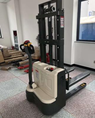 China Hochleistungs elektrischer Walkie-Stacker 1,2 Tonnen 2 Meter voll elektrischer Stacker Curitis Controller zu verkaufen