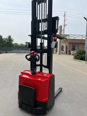 China 2.2kw Fully Electric Pallet Stacker Forklift 1ton Load Capacity Hydraulic Walkie Straddle Stacker for sale