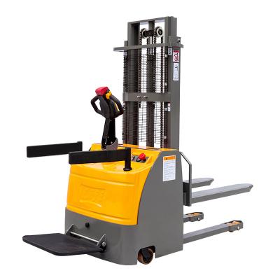 Chine Électrique Pallet Stacker équilibre sans jambes 1600Kg électrique Stacker chariot élévateur de traction AC Motorr à vendre