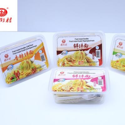 China Wholesale Chinese Noodles Fresh Instant Noodles Low Fat Instant Noodles With Spicy Flavor for sale