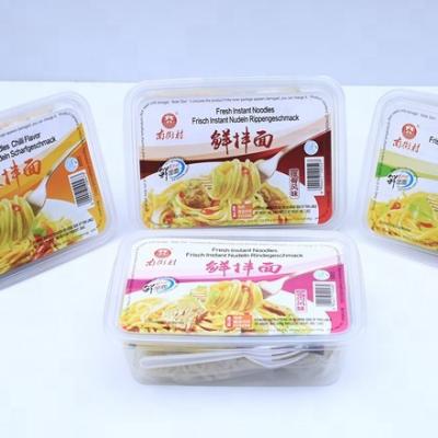 China Low Fat Chinese Fresh Prepared Fast Food For People Fresh Instant Noodles With Beef Flavor for sale