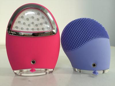 Chine Massager propre de nettoyage de visage de beauté de brosse faciale électrique avec du CE à vendre