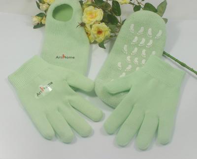 China Green Natural Cotton Moisturizing Gel Socks / Gloves for Beauty Women for sale