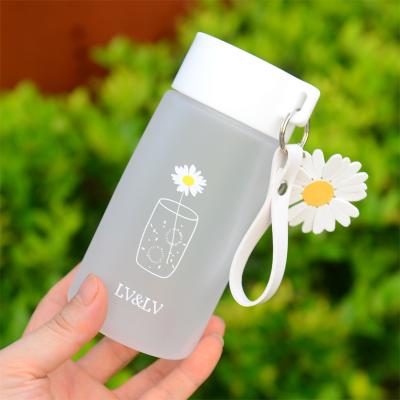 China Cute Single Plastic Frosted Shatter-Resistant Water Bottles Sustainable Daisy Cup Student Kids Clear Travel Sports Michley Small for sale