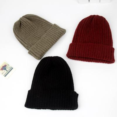 China Low Price COMMON Suitable Inventory Factory Baby Luxury Newborn Winter Knitted Hats for sale