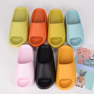 China Fashion Trend Women Massage Fashion Flip Flops Woman Shoes Beach Indoor Outdoor Summer Slipper Bathroom Non Slip Slipper Ladies for sale