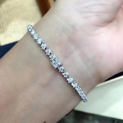 Chine La forme ronde du bracelet en diamant de coupe de princesse est indispensable avec la monnaie américaine à vendre