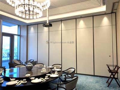 China Restaurant Folding Partition Wall Collapsible Partition Wall Customized Eco Friendly for sale