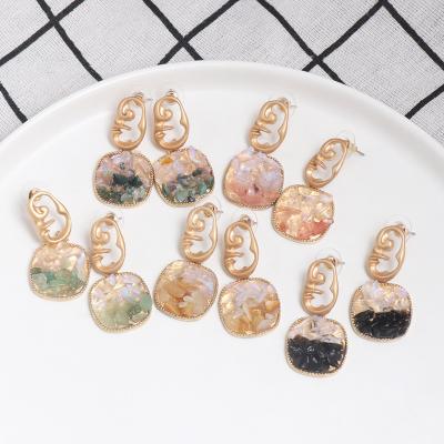 China Trendy Trendy Geometric Women Gold Metal Resin Stud Earrings 2022 Fashion Jewelry Natural Stone Stud Earrings for sale