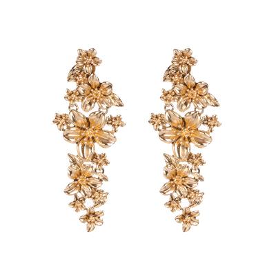 China Gold Alloy TRENDY Metal Fashion Flower Long Earrings Women Statement Earrings Jewelry for sale