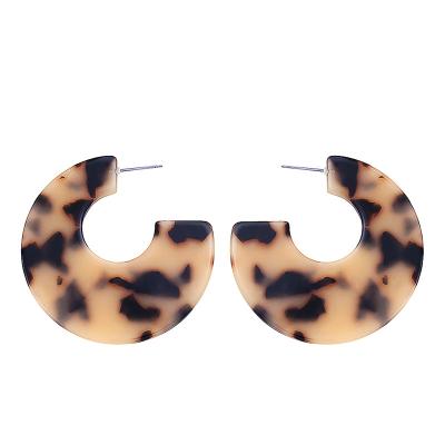 China ER-608 2021 simple leopard women cc accessories shaped acrylic leopard resin circle earrings for sale