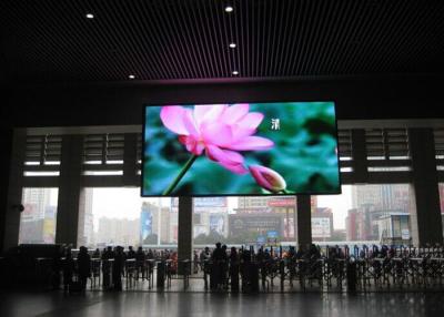 Chine Le service de publicité d'intérieur fin d'avant d'affichage à LED du lancement HD Pour la haute visuelle de mur la vitesse de régénération à vendre