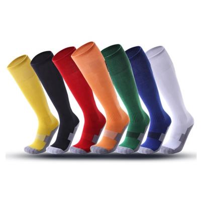 China KANGYI Autumn Free Shipping Sport Wear QUICK DRY Soccer Grip Knocks Logo Compression Soccer Socks Men Custom Made for sale