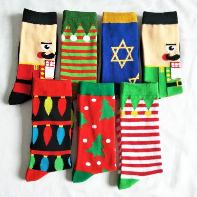 China Winter Design Socks Happy Christmas New Cotton Men's Socks Various Thick Soft Christmas Festival Socks For Male for sale