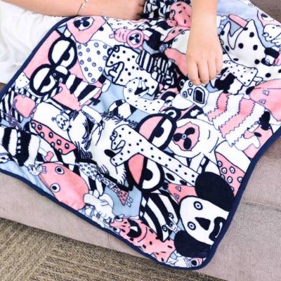 China Anti-pilling Comfort Oversized Cow Print 100% Polyester Coral Fleece Throw Blanket 100x150cm Twin Fleece Blankets For All Seasons for sale