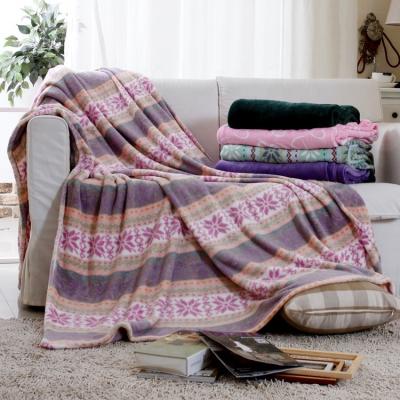 China Wholesale Luxury Solid Polyester Anti-pilling Soft Warm Comfortable Sofa Bed Flannel Throw Fleece Blanket For Winter for sale