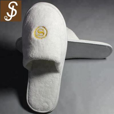 China Wholesale Disposable Hotel Amenities Disposable Custom Logo Luxury Coral Velor Hotel Slipper for sale