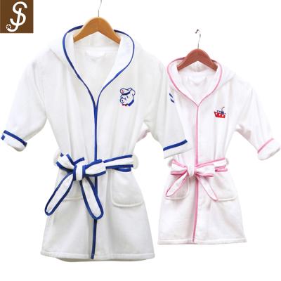 China QUICK DRY Wholesale Custom Embroidered Logo Hooded 100% Cotton Children Kids Bathrobe With Piping for sale