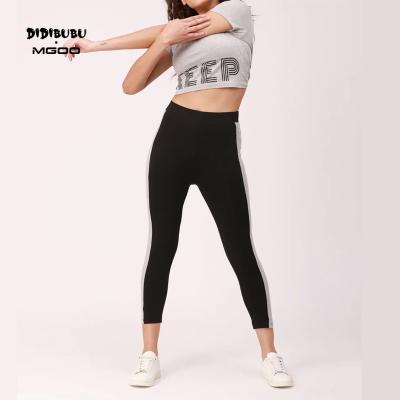 China DIDIBUBU Anti-Wrinkle Round Neck Women Crop Different Logo Letters Cheap Price High Quality Custom Top T-Shirts for sale