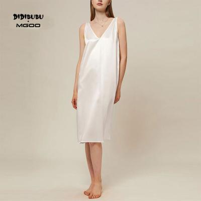 China DIDIBUBU OEM ODM V-Neck Side Slit Sexy Nightgown Satin-like Color QUICK DRY Custom Washable for sale