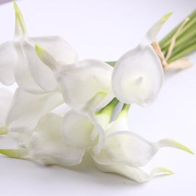 China Real Touch Nature Wholesale PU Mini Calla Lily Artificial Wedding Home Decorative Flowers for sale