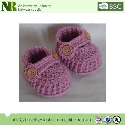 China Wholesale Popular Designs Beautiful Designs Baby Knitted Shoes for sale