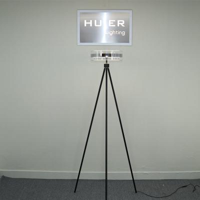 China Modern Aluminum Home Live Room Office Floor LED Tripod Lamp for sale