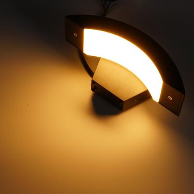 China Modern New Design Cheap Ip54 12w 24w Waterproof Aluminum Outdoor Led Wall Lamp for sale