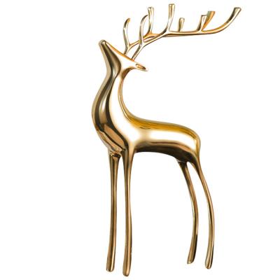 China Folk Deer Art Craft Counter Ornaments Brass Art Ornament Table Sculpture Resin Lovers Factory Sale Living Room for sale