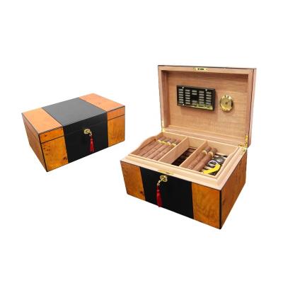 China Gift for Him Brand Quality Cedar Wood Cigar Humidor High Gloss Lacquer for sale