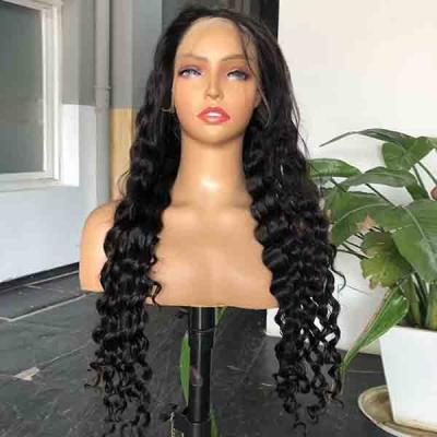 Chine Double dessiné Loos Curly 13x4 HD dentelle Perruque frontale Cheveux humains 22 pouces à vendre