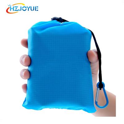 China High Quality Water Resistant Anti-Pilling Travel Beach Blanket Outdoor Picnic Blanket Bag With Handle Blanket Bag for sale