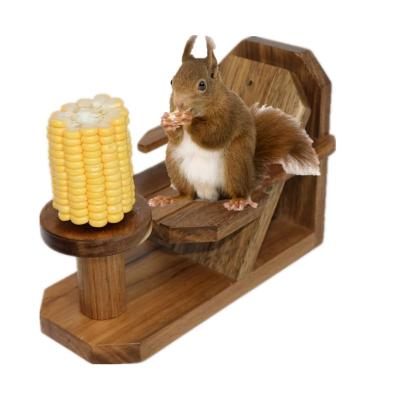 China Home Decoration 2023 BSCI Professional Outdoor Structure Chipmunk Wooden Squirrel Picnic Table Feeder for sale