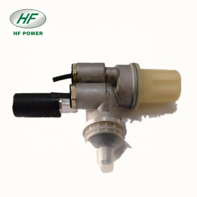 China Factory Deutz FL914 DL914 Engine Spare Parts Fuel Pump 04233878 for sale