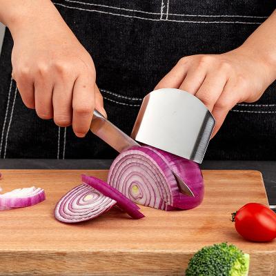 China Stocked Vegetable Maker Kitchen Tools Stainless Steel Finger Hand Protector for sale