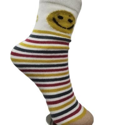 China 2022 New Design Breathable 100% Cashmere Socks for sale