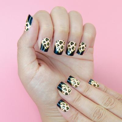 China Design faux nails pattern nails with metallic texture nude pink and black nails for sale