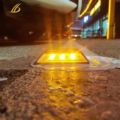 China Cast Aluminum LED Solar Road Studs For Road Traffic Safety Warning for sale