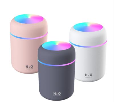 China Car Mini Ultrasonic Atomizer Portable Usb Air Humidifier For Hotel Car School Home Diffuser Humidifier for sale