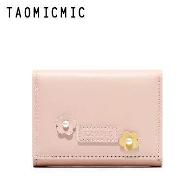 China TAOMICMIC New Simple Anti-theft Student Small Purse Multifunctional Clean Short Purse For Ladies Leather Wallet With Flower Decoration for sale