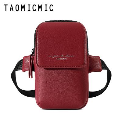 China TAOMICMIC 2021 New PU Leather Ladies Fanny Bag Mobile Phone Bag Chest Body Bag Women Durable Casual Cross Trend Fashion Bag for sale