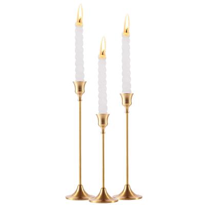 China Modern Home Decor Decorative Centerpiece Set 3 Candle Vintage Gold Candlestick Holder Brass Candlestick Holder for sale