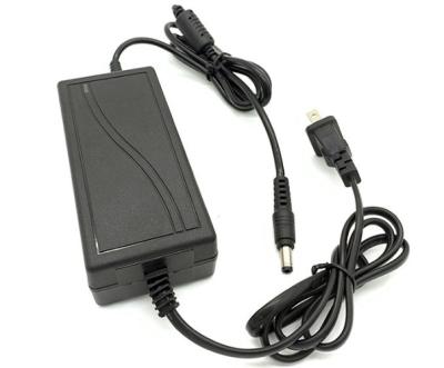 China Good Selling Multifunction Ip44 Iphone Macbook UK Part Number: #Hw1310 Universal Power Adapter With Us Can for sale