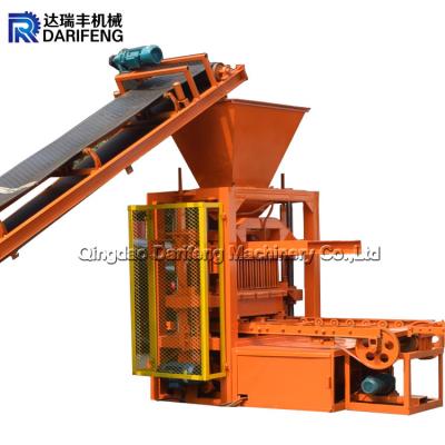 China QT4-26 semi automatic hydraulic pressure cement brick making machine hollow block 3 holes machine Te koop