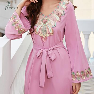 China Pink 3D Polyester Embroidered Vintage Print Long Sleeves Islamic Pleated Muslim Abaya Dress for sale