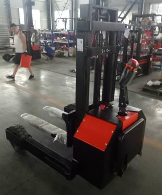 China Building Material Stores Factory Direct Sale 1.5ton Rough Terrain Stacker for sale