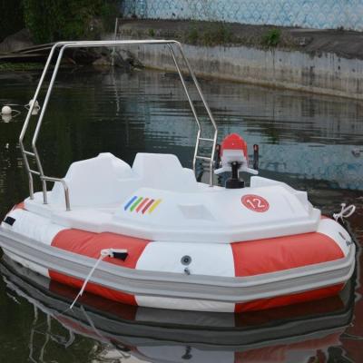 China Wholesale Electric Adult Water Game Equipment Water Entertainment Factory Fiberglass Floating Bumper Boat For Sale for sale